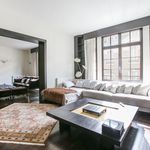 Rent 3 bedroom apartment of 224 m² in Paris