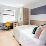 Rent 6 bedroom house in Kirklees