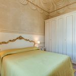 Rent 3 bedroom apartment of 140 m² in Firenze