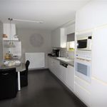 Huur 1 slaapkamer appartement van 120 m² in Bree
