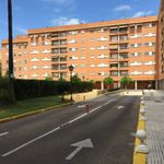 Rent 4 bedroom apartment of 124 m² in Sevilla