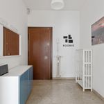 Rent a room of 129 m² in Milan
