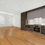 Rent 2 bedroom apartment of 118 m² in New York