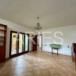 Rent 4 bedroom house of 90 m² in Roma