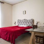 Rent a room of 360 m² in Roma