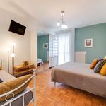 Affitto 4 camera appartamento di 105 m² in Forlì