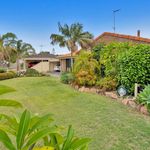 Rent 4 bedroom house of 156 m² in Perth