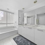 Rent 2 bedroom apartment of 119 m² in Miami