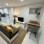 Rent 4 bedroom house in Toronto