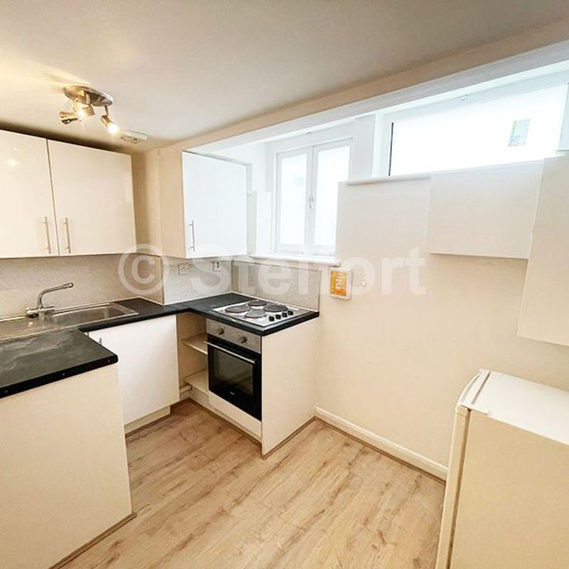 To Let - Colney Hatch Lane, London N10 - £1,500 pcm Muswell Hill