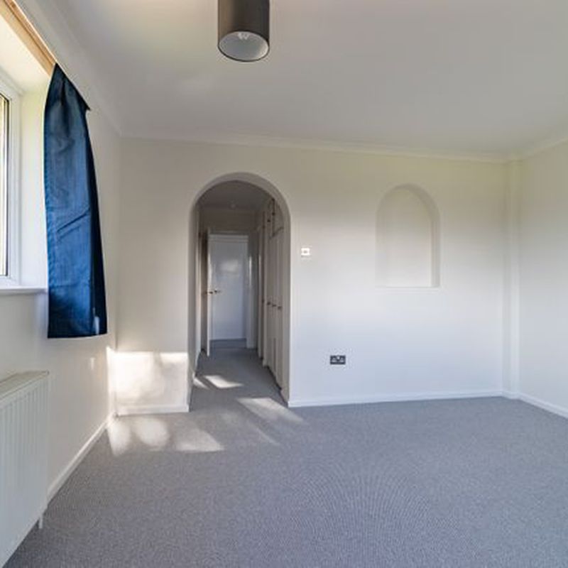 Detached house to rent in Croftwell, Harpenden, Hertfordshire AL5 Ayres End