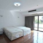 Rent 1 bedroom house of 400 m² in Khlong Toei