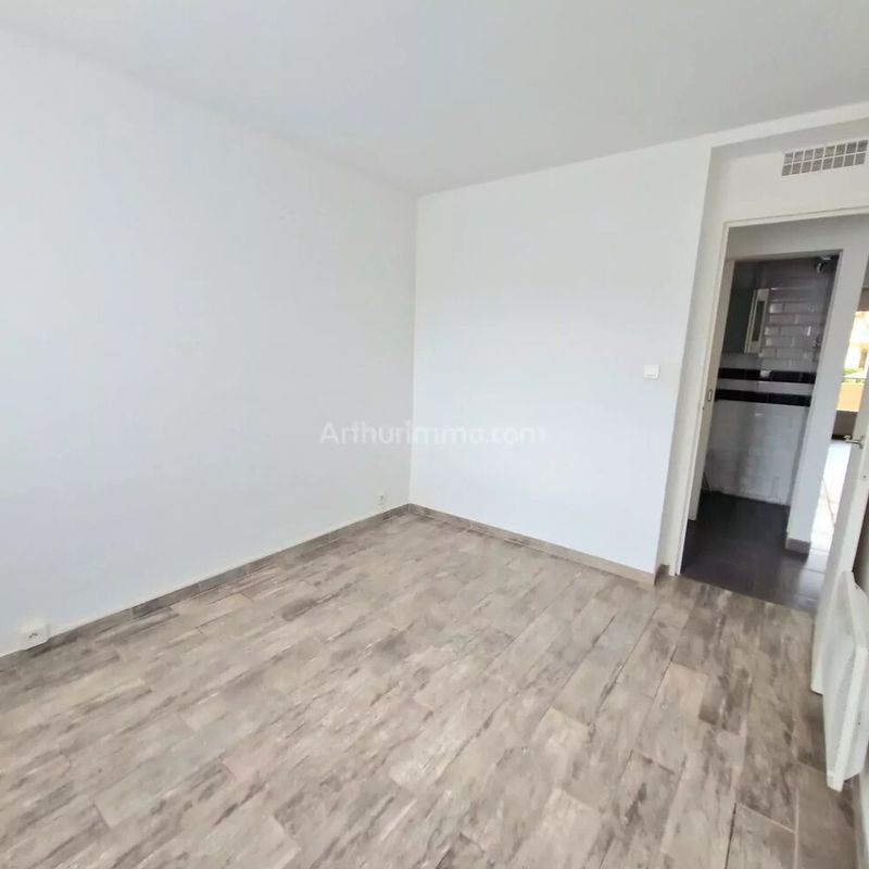 Louer appartement de 3 pièces 52 m² 700 € à Draguignan (83300) : une annonce Arthurimmo.com
