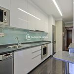 Rent 3 bedroom apartment of 130 m² in União das Freguesias de Aldoar, Foz do Douro e Nevogilde