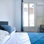 Rent a room of 133 m² in Barcelona