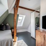 Rent a room of 140 m² in Stuttgart