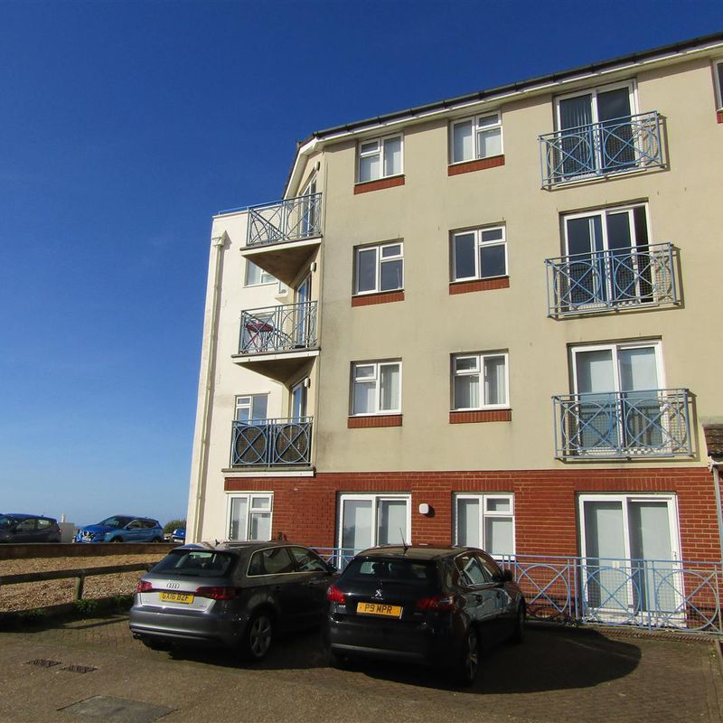 To Let 2 Bed Flat - Purpose Built Bexhill