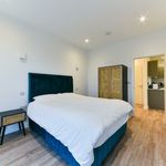 Rent 2 bedroom flat in Uxbridge