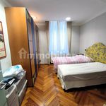 Rent 5 bedroom apartment of 142 m² in Torino