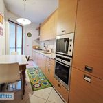 Affitto 4 camera appartamento di 160 m² in Milan