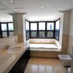 Rent 6 bedroom house of 600 m² in Estepona
