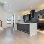 Rent 2 bedroom apartment of 174 m² in Texas
