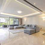 Rent 4 bedroom house of 603 m² in Marbella