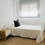 Rent 4 bedroom apartment of 108 m² in Torrent