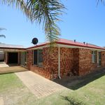 Rent 4 bedroom house in Perth