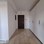 Affitto 2 camera casa di 85 m² in Milan