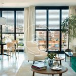 Rent 4 bedroom apartment of 140 m² in barcelona