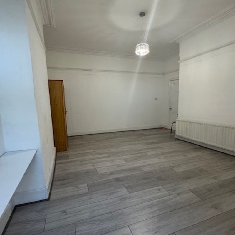 Flat for Letting - £1,700
 	 	pm Norbury