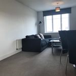 Rent 2 bedroom flat in Reigate and Banstead