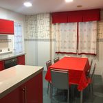Rent 6 bedroom house of 445 m² in Badajoz