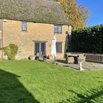 Rent 5 bedroom house in Stamford