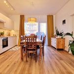 Rent 5 bedroom apartment of 104 m² in Kraków