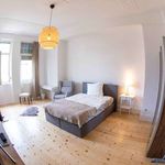 Rent a room of 145 m² in Frankfurt am Main