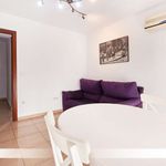 Rent a room of 65 m² in Seville