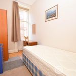Rent 4 bedroom flat in Paisley