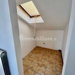 Rent 4 bedroom house of 120 m² in Aprilia