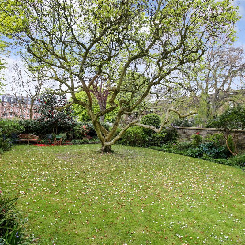 apartment for rent at Holland Park, Holland Park, London, W11, England