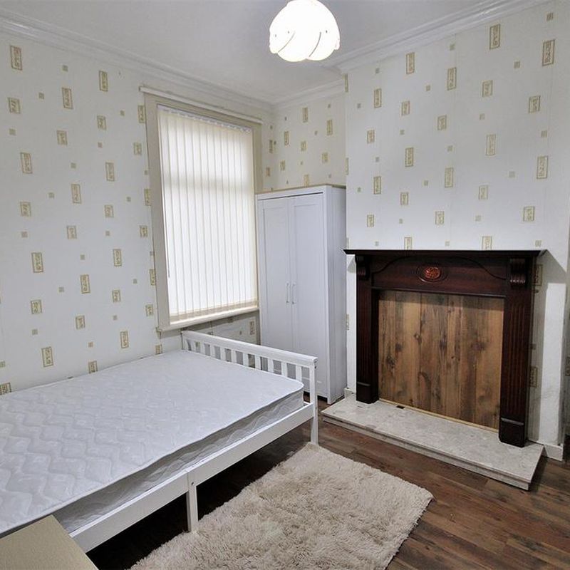 4 bedroom house share to rent Everton