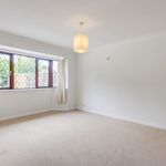 Rent 5 bedroom house in Wokingham