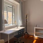 Rent a room of 110 m² in Lisbon