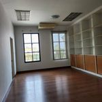 Rent 3 bedroom house of 318 m² in Wang Thonglang