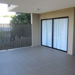 Rent 3 bedroom apartment in Toowong