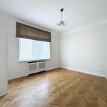 Huur 2 slaapkamer appartement van 180 m² in Ixelles