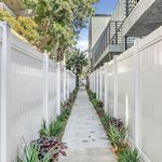 Rent 3 bedroom apartment in Santa Monica
