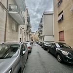Affitto 7 camera appartamento di 115 m² in Genova