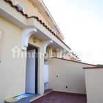 Rent 3 bedroom house of 120 m² in Sellia Marina